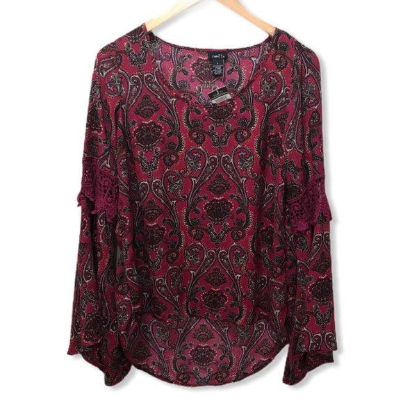 {Rue 21} NWT Bell Sleeve Paisley Top - Picture 1 of 7